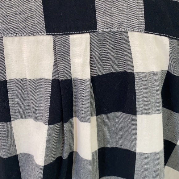 NWOT… Sexy in plaid. - Picture 7 of 8
